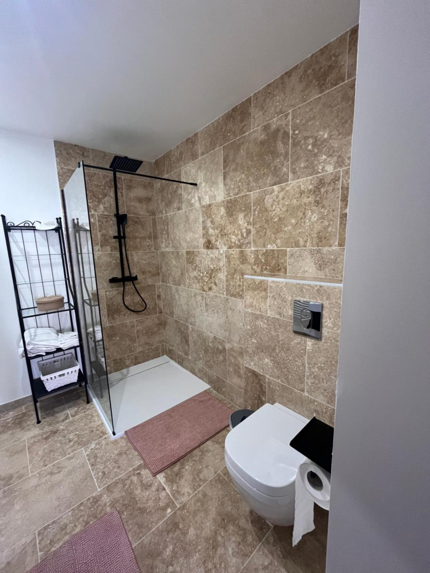 Repaire - Le Repaire De Maltus "Gites & Spa" Lussac  外观 照片